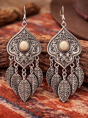 Paparazzi Silver Chandelier Earrings White Stone Leaf Dangles 2”
